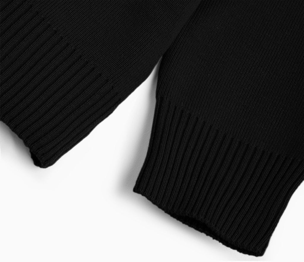 V-Neck Pullover - Black