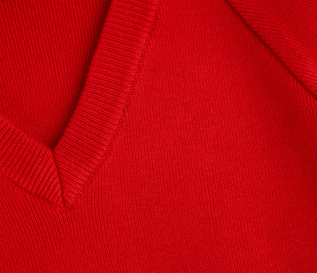 V-Neck Pullover - Red
